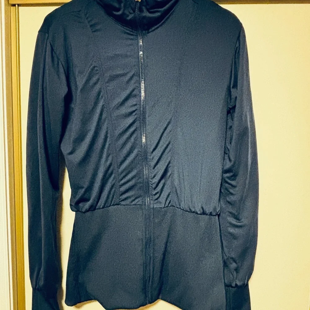 Lulu Lemon Navy reversible Jacket medium - Picture 7 of 8